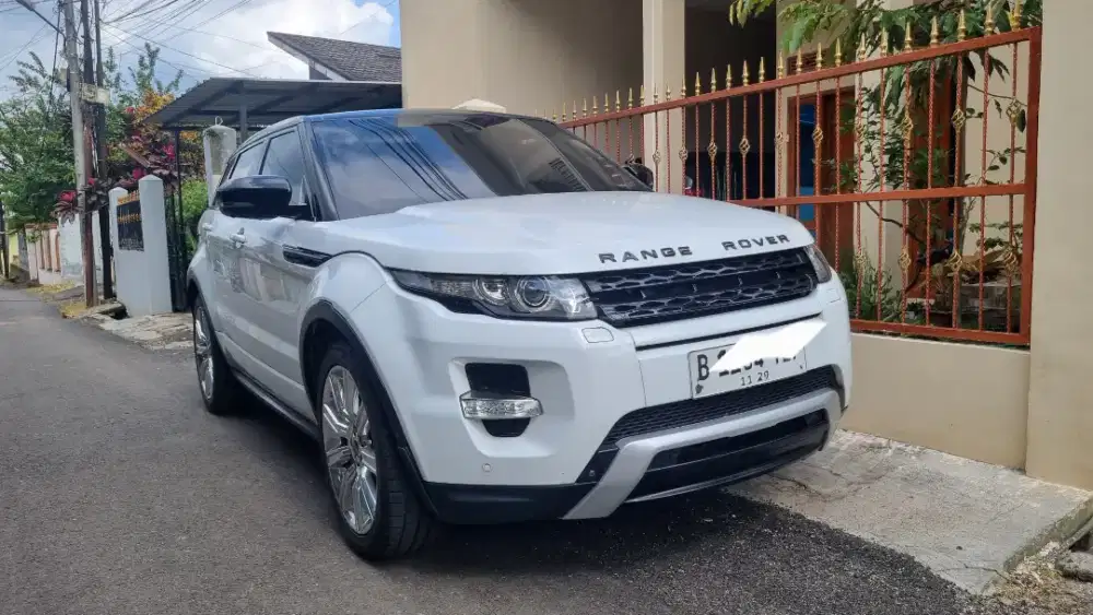 Rangerover evoque tahun 2012 matik, putih