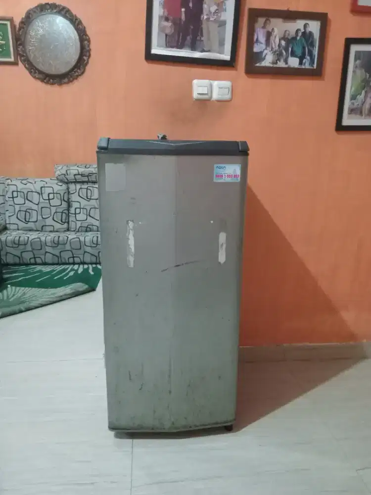 Kulkas satu pintu aqua