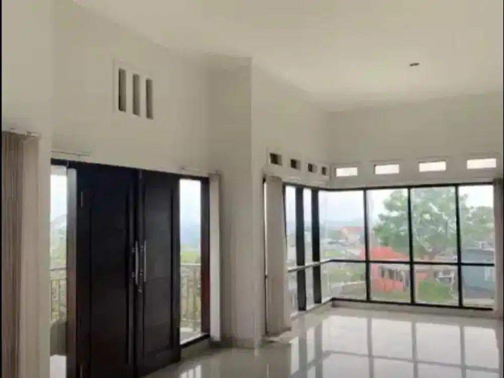 Disewakan Rumah Villa Luas di Padasuka Bandung View kota bandung udara sejuk  pandangan hijau bebas banjir.