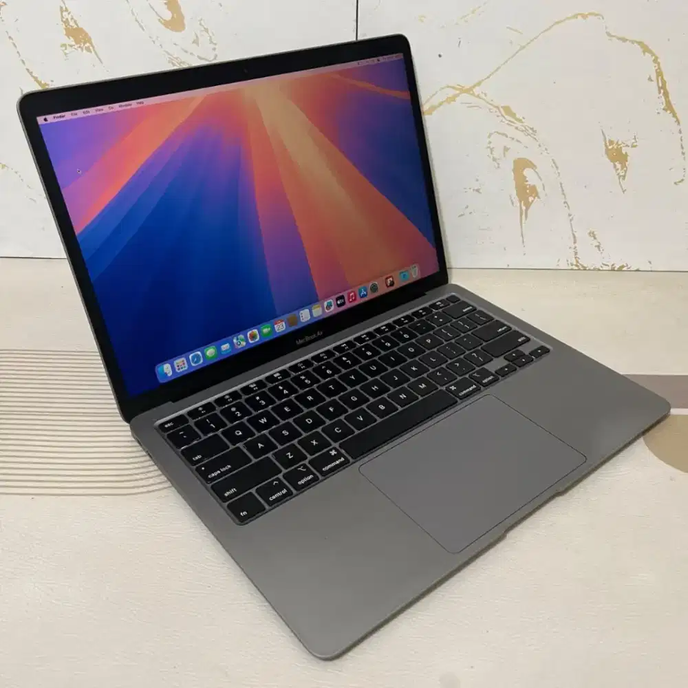 Macbook Air 13-inch i7 2020 -Core i7 Quad-Core- SSD 512GB -8GB -MULUS