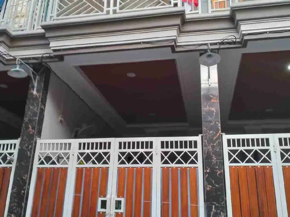 Rumah Murah 2 Lantai siap Huni di Petemon, Sby Pusat