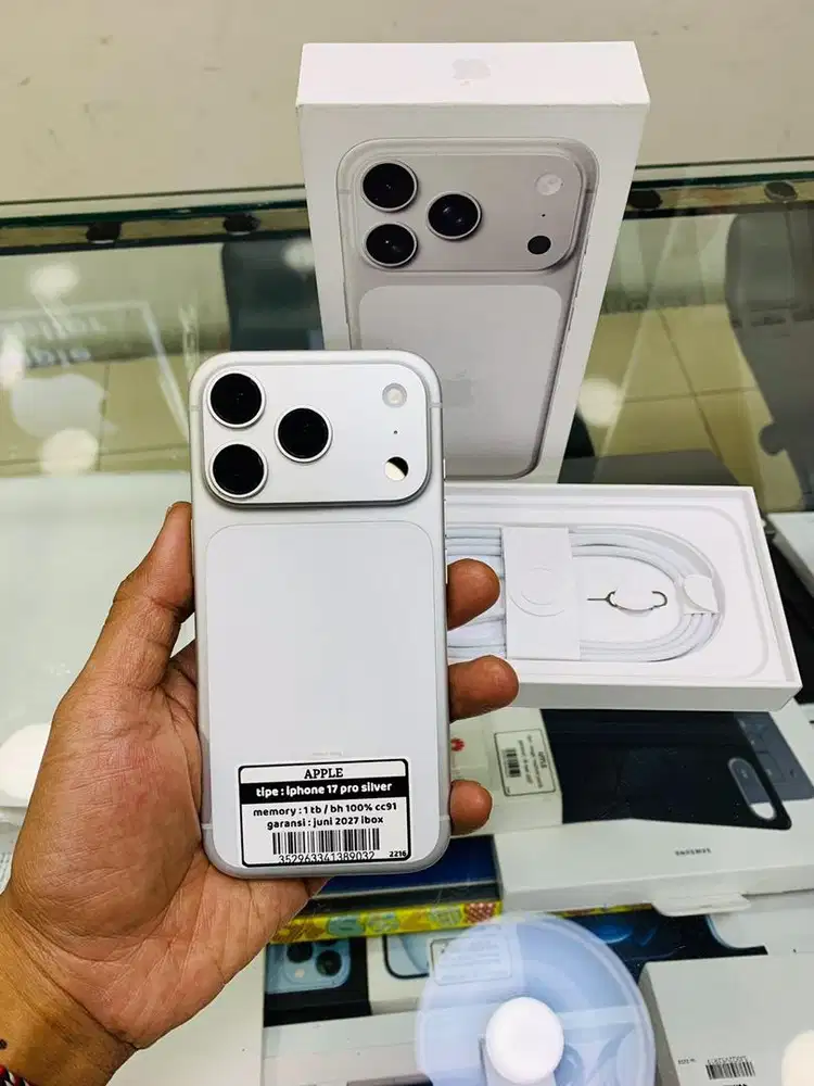 iphone 17 pro 1TB ex iBox