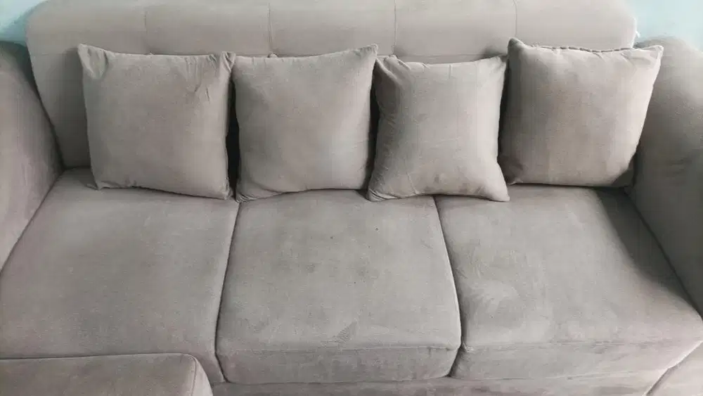 SOFA SET DAN MEJA