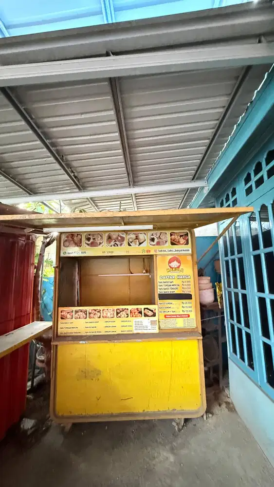 Rombong Besi Bekas Jualan Nakula Tahu