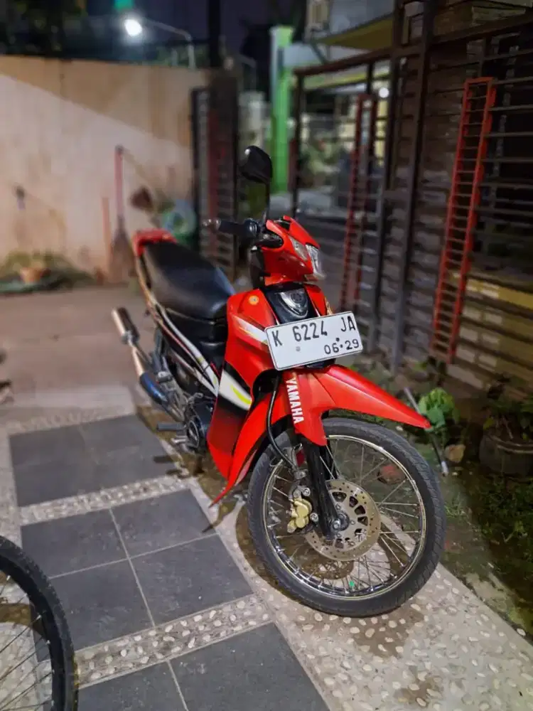 YAMAHA FIZR  TAHUN 2004