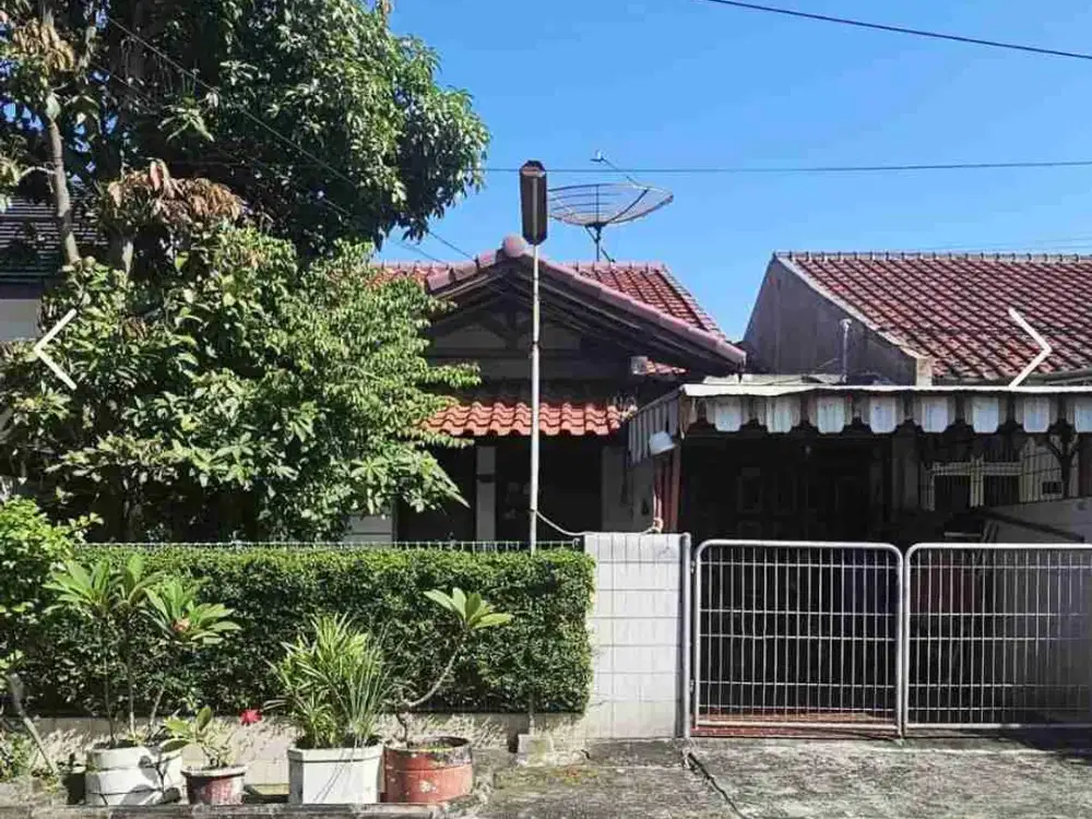 DiJual Rumah Satelit Utara Rumah lama terawat