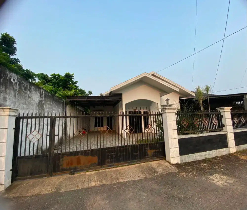Disewakan Rumah Strategis di pusat kota