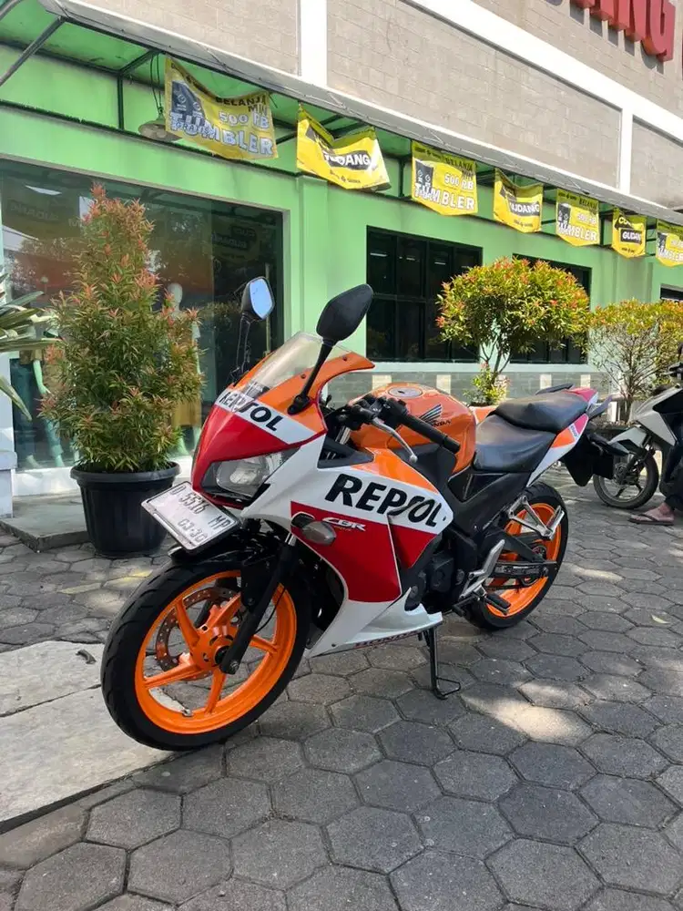 Honda cbr repsol 2015