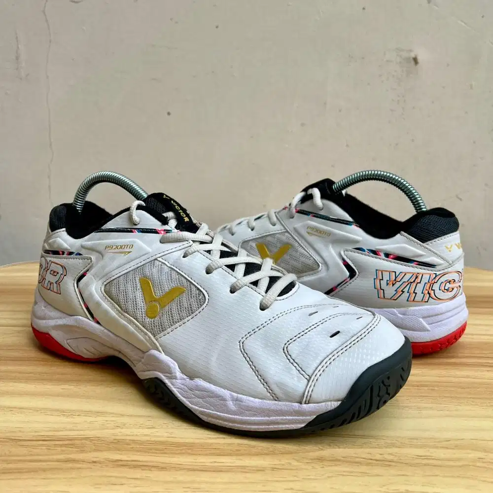 SEPATU BADMINTON VICTOR P9200TD