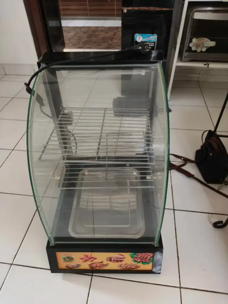 Showcase Warmer