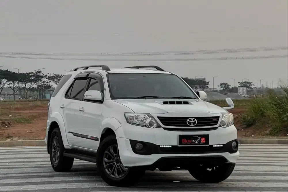 Toyota Fortuner 2.5G 2.5 G VNT Diesel Solar AT Matic 2014 Putih.