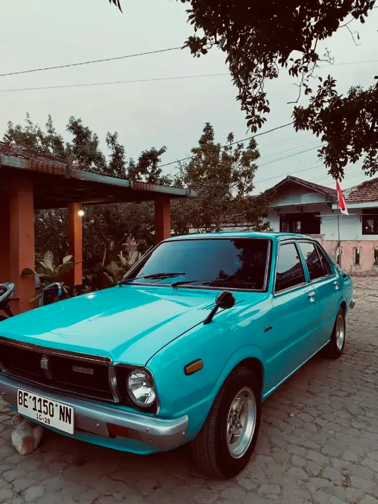 DI JUAL MOBIL COROLLA KE 30