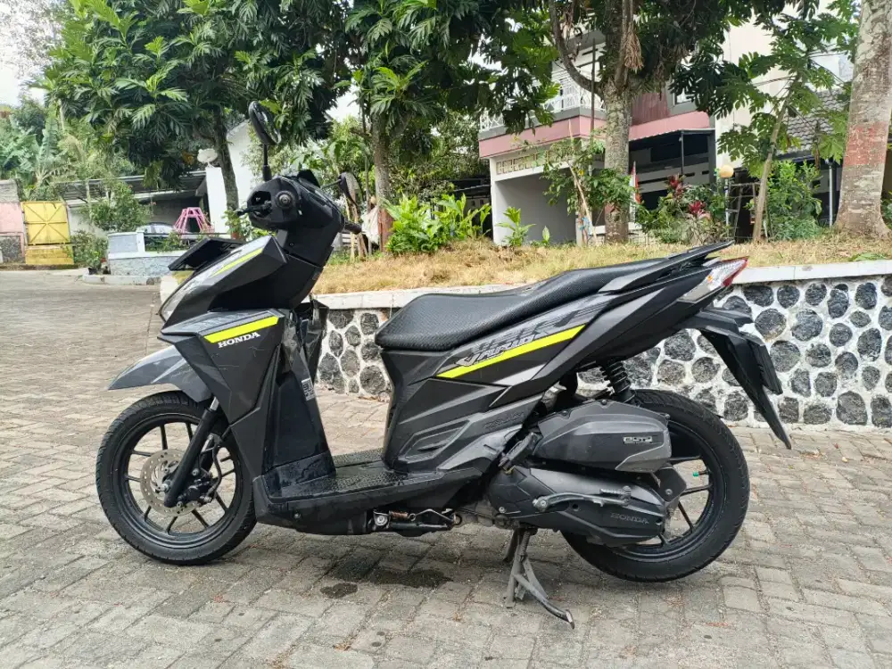 Vario 125 2018 Hitam