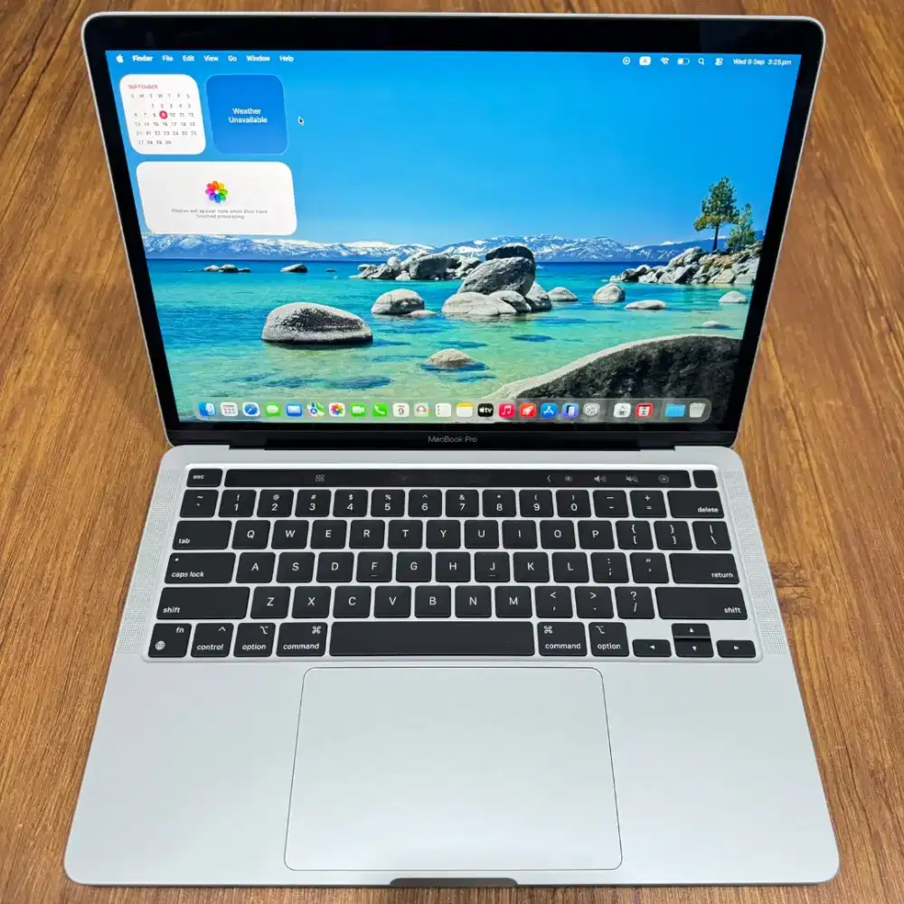 Macbook pro m1 2020 13 inch ram 16gb ssd 256gb siap pakai bisa cod