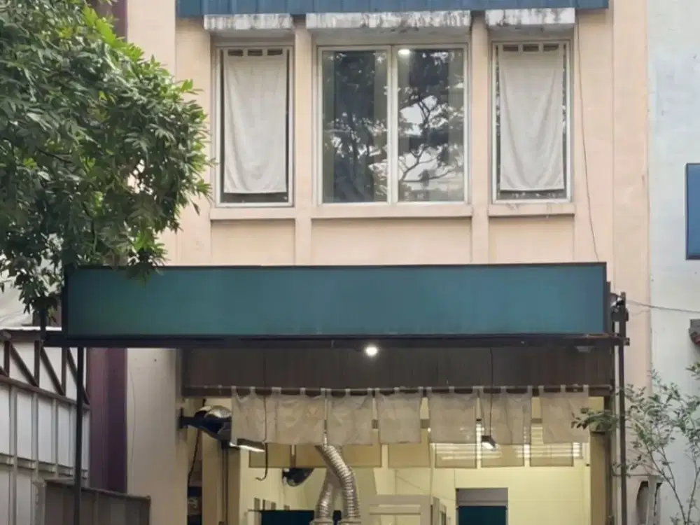 Ruko Komersial Premium dengan Tenant Aktif di Kota Baru Parahyangan