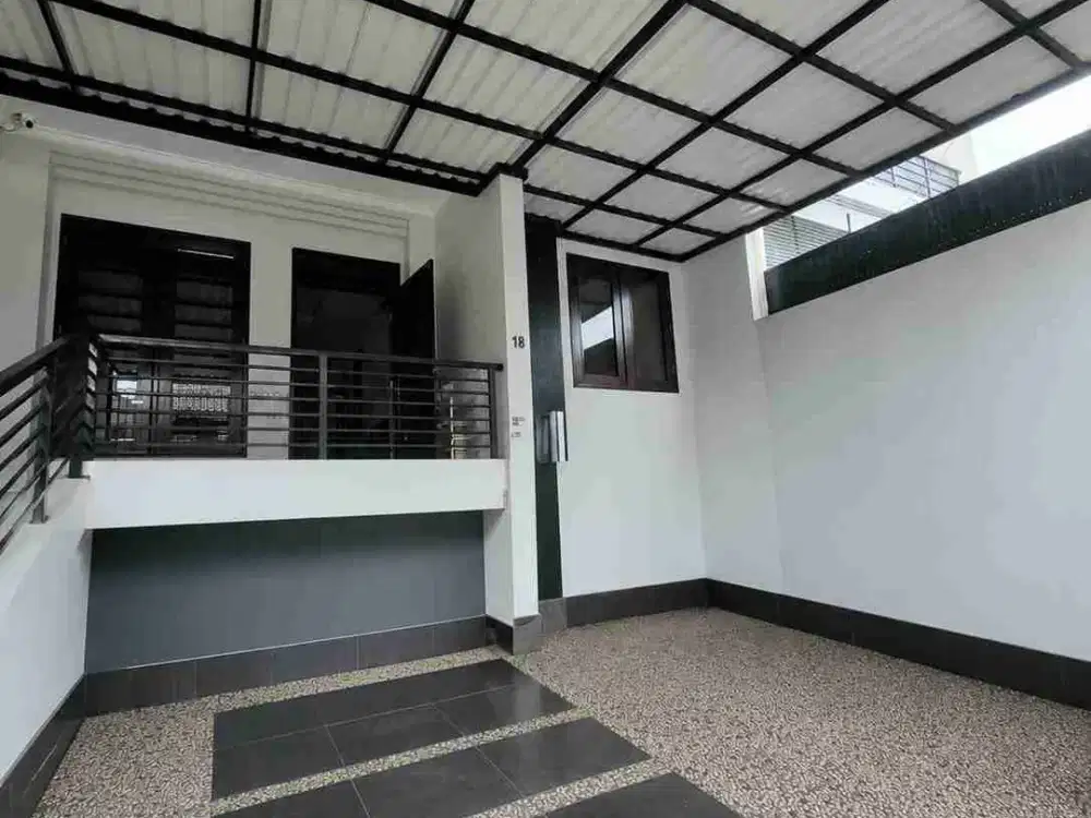 rumah mewah kayu putih jakarta timur 3 lantai bersih terawat