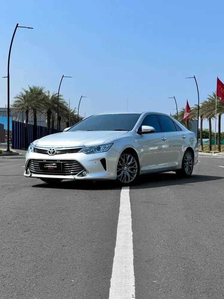 TOYOTA CAMRY 2.5 V 2016 SEDAN LOW ODO