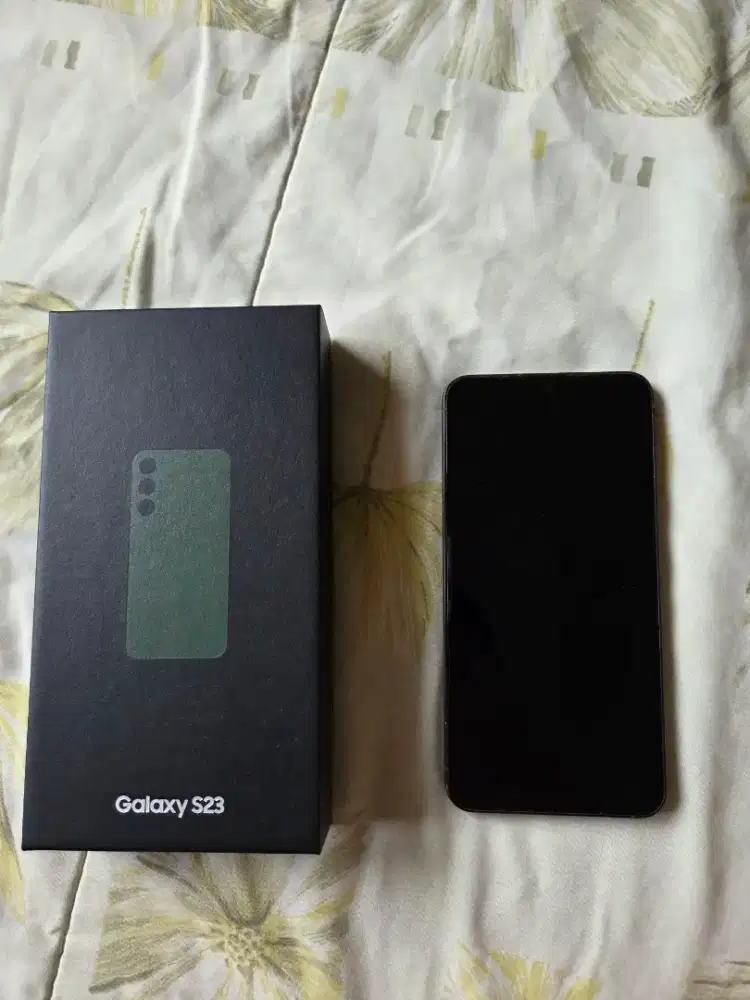 Samsung S23 8/256