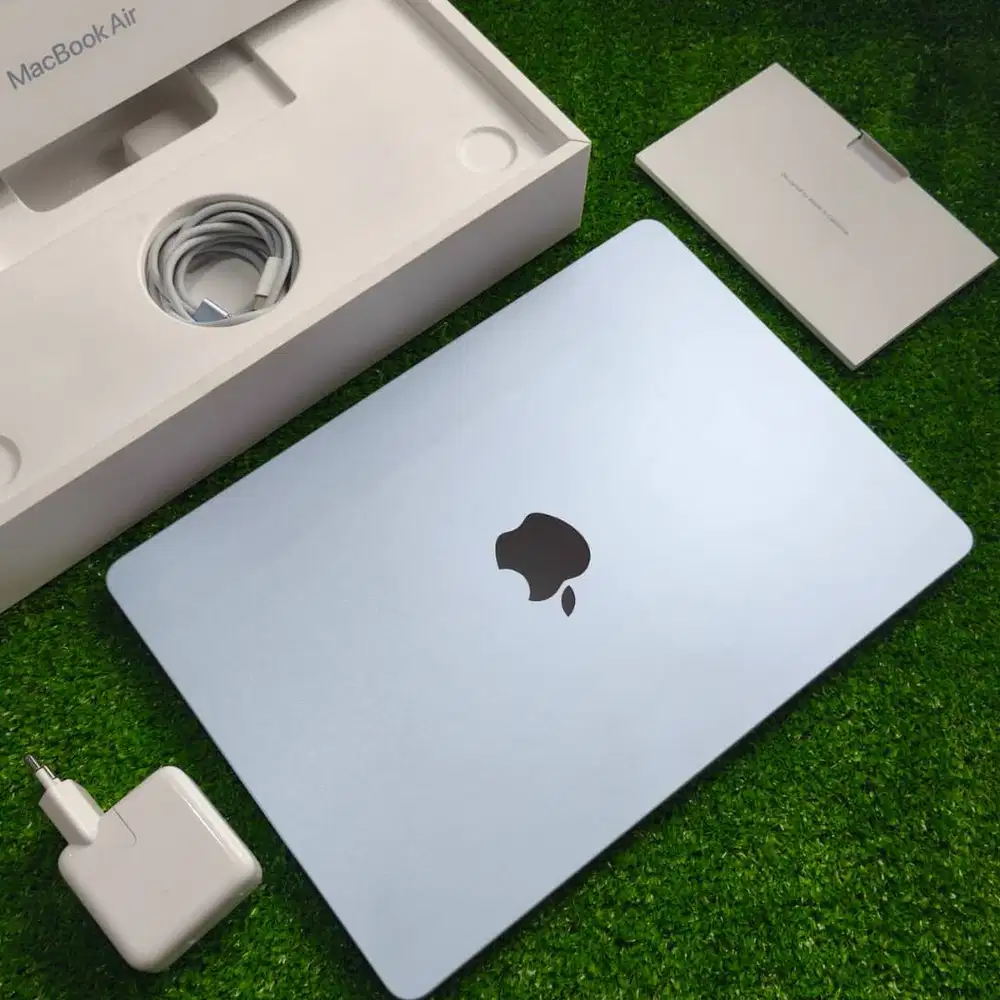 Macbook Air 13 inch M5 RAM 16GB SSD 512GB Skyblue CC 6 Fullset Ori