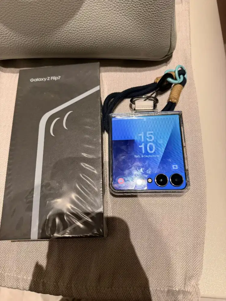 Samsung Z flip 7 12/256
