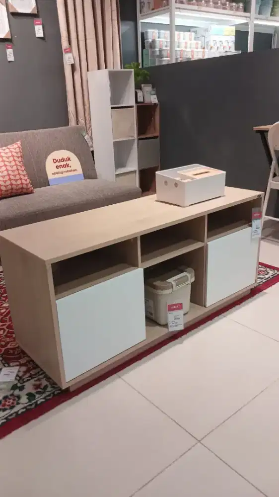 Meja Tv Carrol minimalis