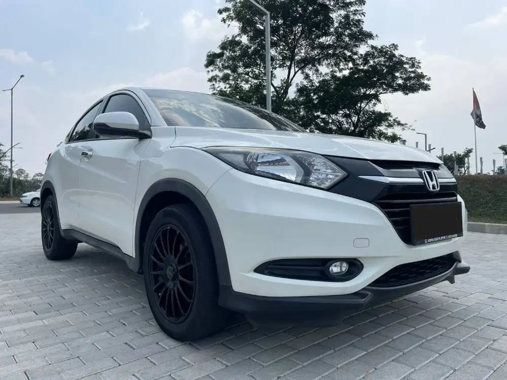 Honda HRV 1.5 E CVT AT Matic 2017