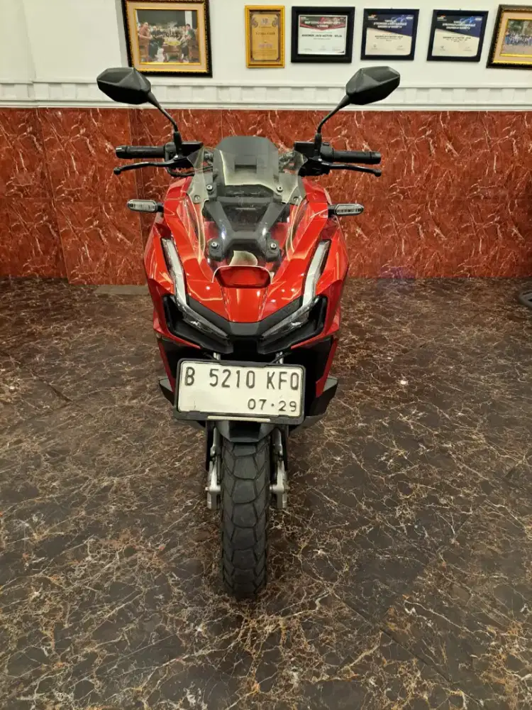 HUB.KIKI HONDA ADV 160 CBS 2025 KTP DAERAH BISA KREDIT DIBANTU ACC