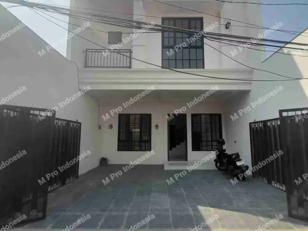 Brand New House di Tebet Barat, Bisa KPR