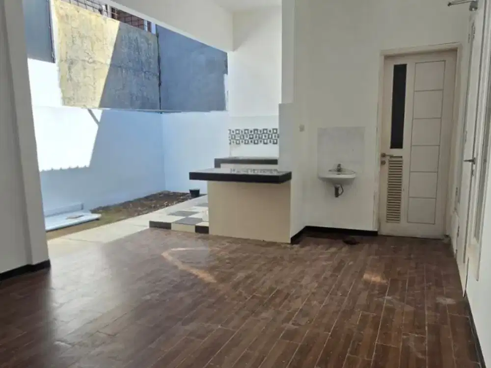 DIJUAL RUMAH WIGUNA REGENCY CAKEP TERAWAT SIAP HUNI, SURABAYA TIMUR