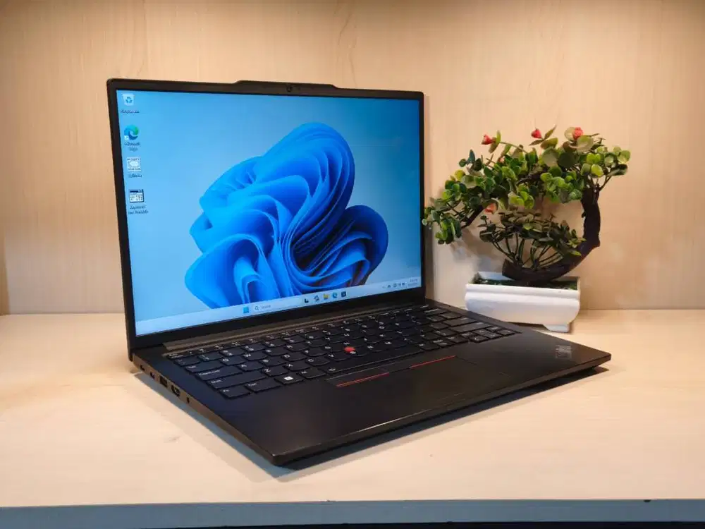 Lenovo Thinkpad E14 GEN 5 Ryzen 7 (16CPU) Laptop Desain Editing Murah