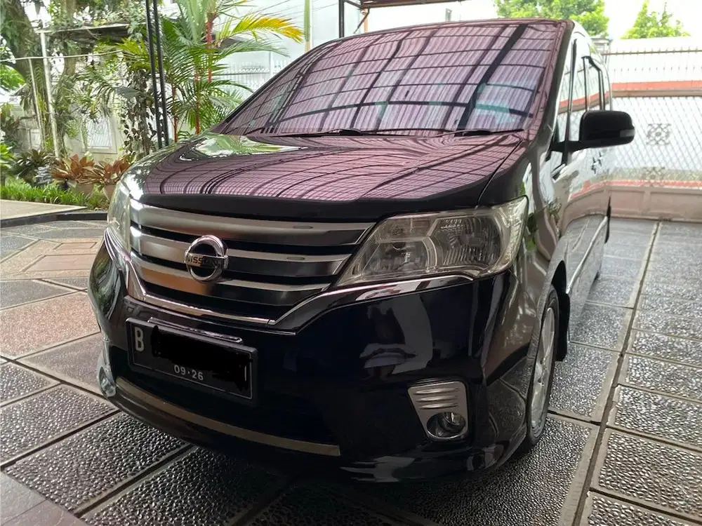 Dijual Nissan Serena HWS 2013 low km