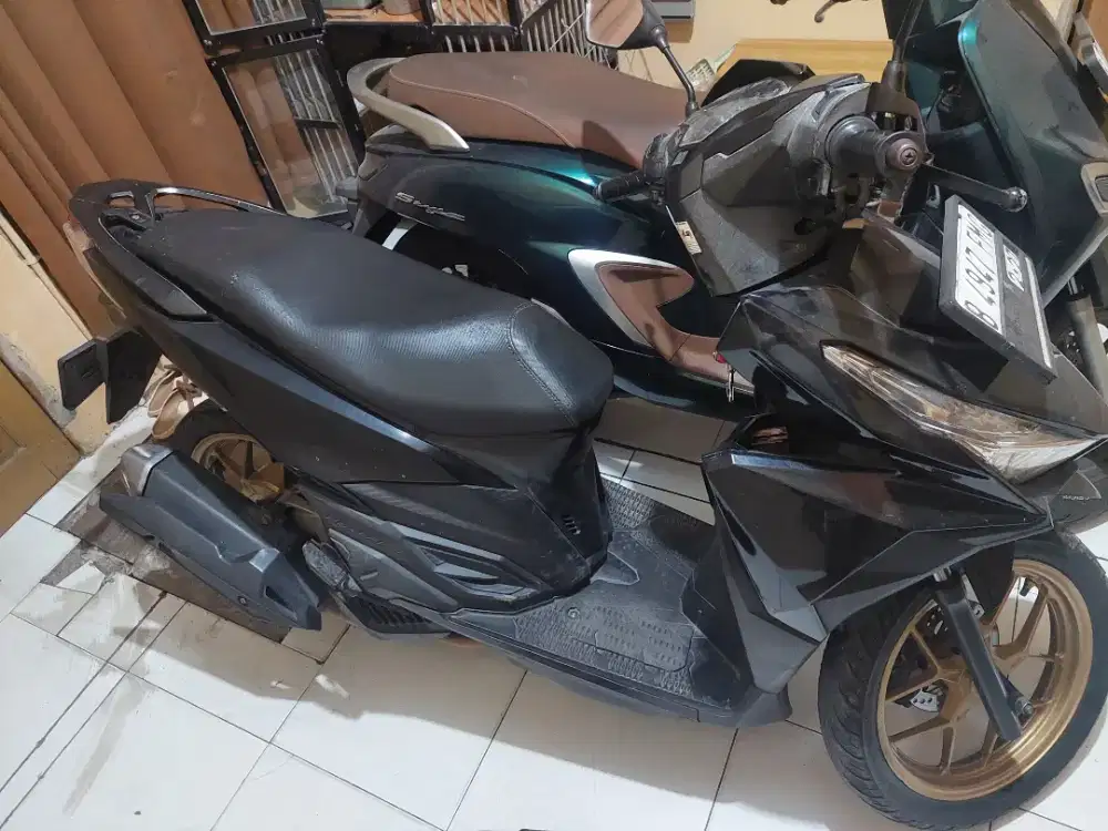 Vario 150 led old 2017 ISS