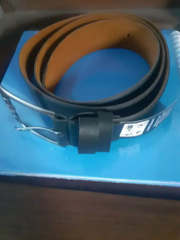 Sabuk kulit asli lebar4cm panjang 115cm masih baru