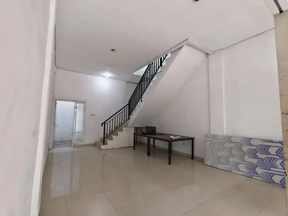 Disewakan Ruko di CBD Palem