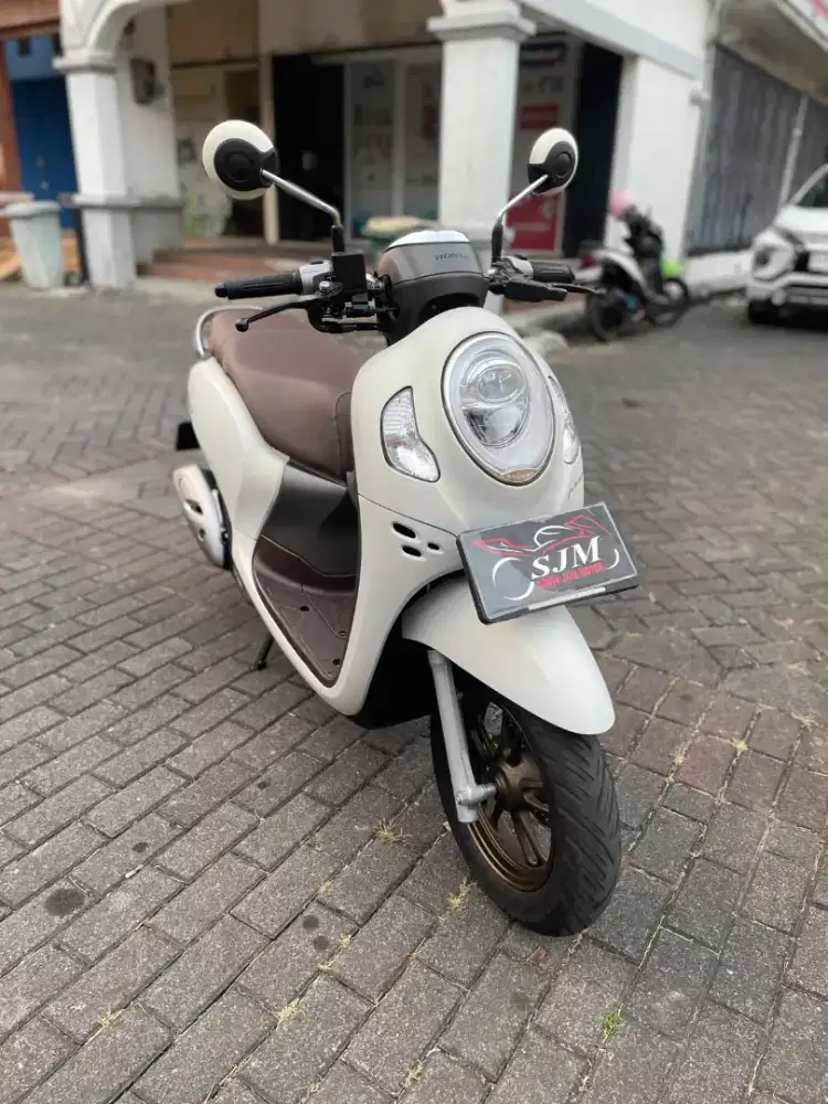 HONDA SCOOPY PRESTIGE 2024 KM 2K ASLI