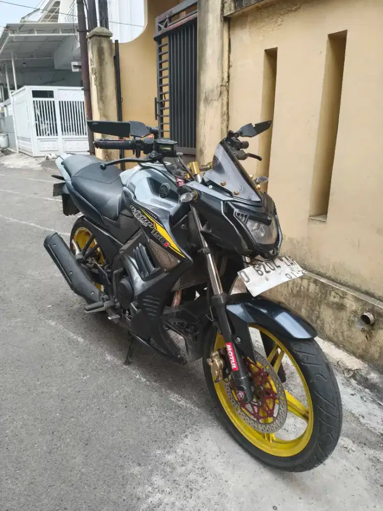 Di jual Vixion 2013