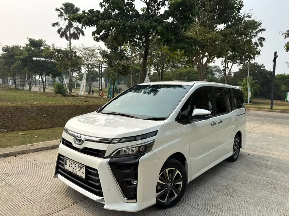 Toyota Voxy 2018 Bensin