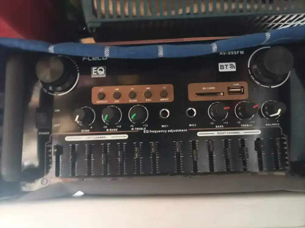 Salon rakitan power EQ av999fm merek FLECO
