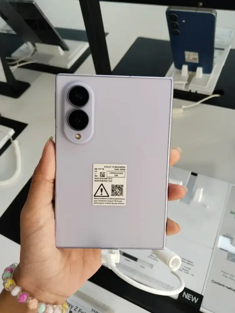 Kredit Samsung Z Fold 8 Pakai Home Credit