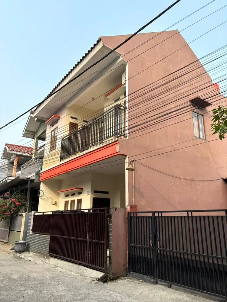 Disewakan/Dikontrakan Rumah di Jatiwarna Jatimurni Bekasi, Strategis