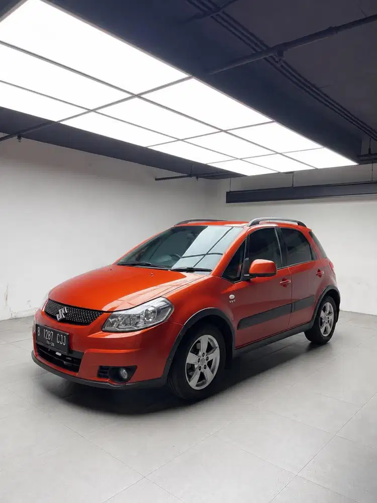 Suzuki SX4 X-Over 1.5 AT 2011