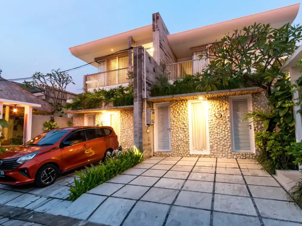 Luxury Villa in Secure Complex, Walking Distance to The Beach