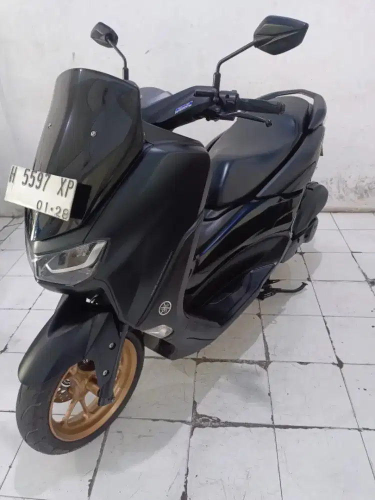 n max thn 2022 hitam