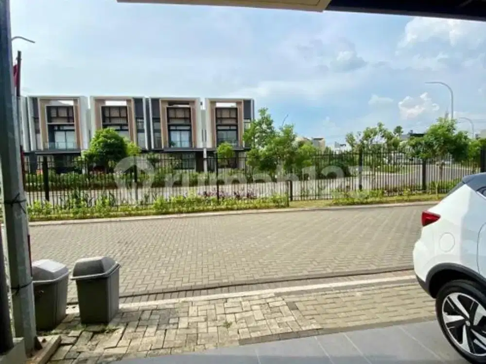 Jalan Besar No Hadap Tetangga di Tanakayubsd City