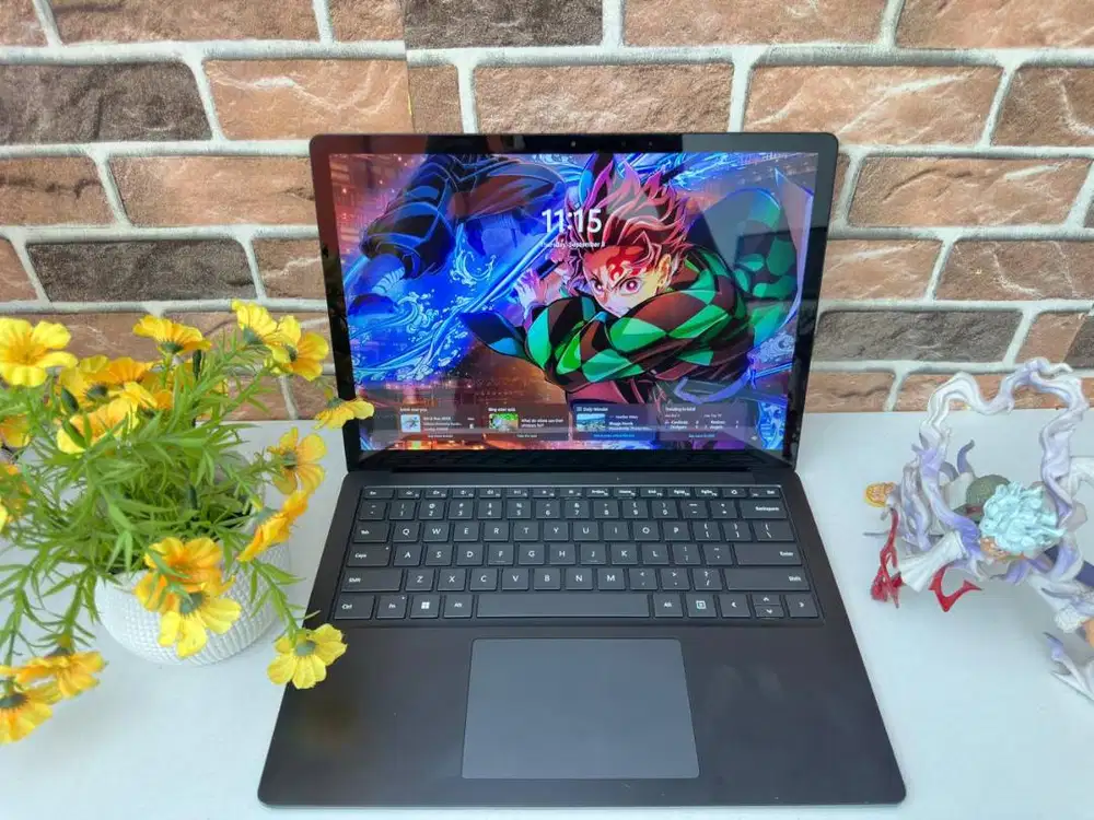 1 Unit Saja Microsoft Surface Laptop 4 Core i7 gen 11 RAM 16GB
