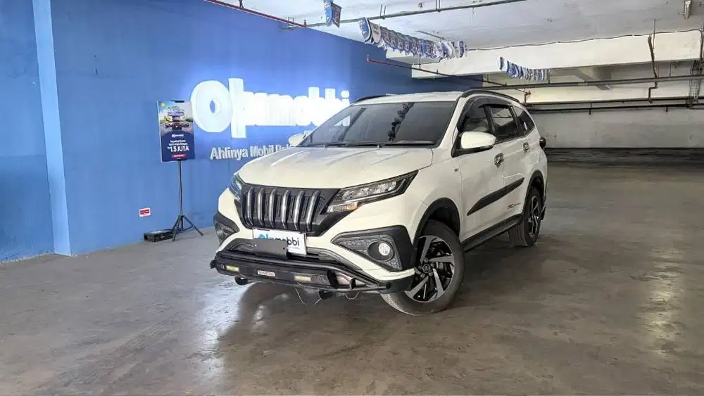 Toyota Rush 1.5 TRD Sportivo AT 2021 (DYA)
