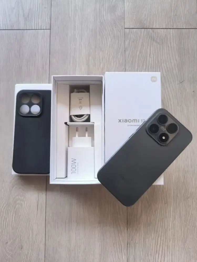 Xiaomi 17 12/256GB Fullset Second