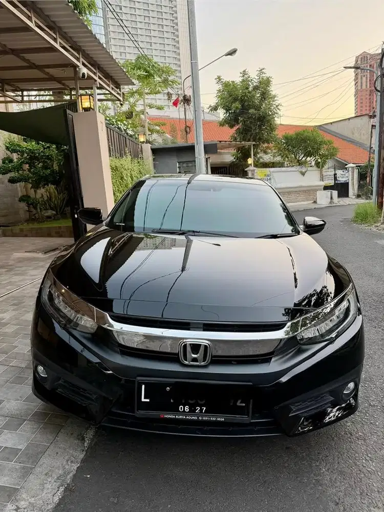 Civic ES Prestige  2017 KM 26RB ANTIK !
