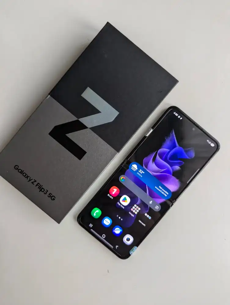 Samsung Galaxy Z Flip 3 (8/256) Mulus Full Set Ex inter