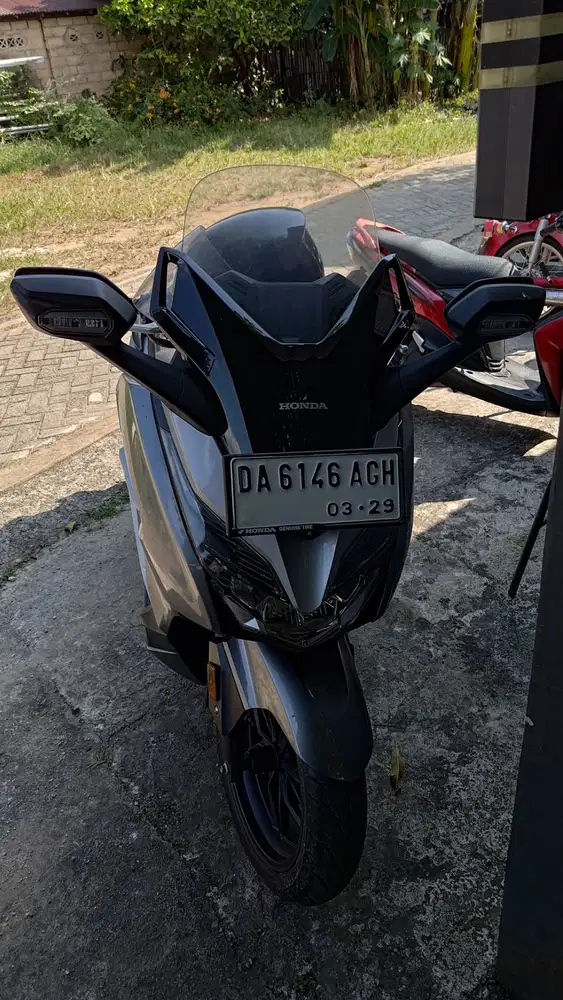 Dijual Honda Forza 250